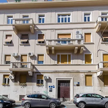 Apartamento Dujam *