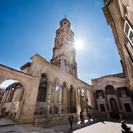 Dujam Appartement Split