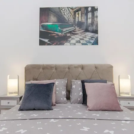 Dujam Appartement Split